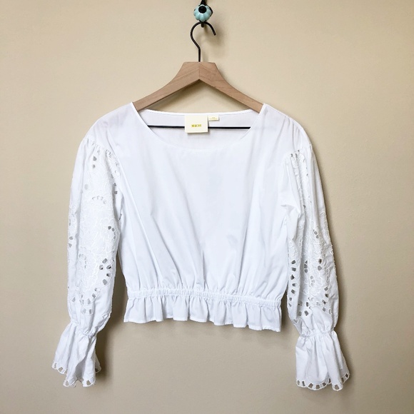 Maeve | Eyelet Sleeve Crop Top - Picture 2 of 8